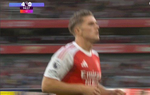 1756014478389058899.gif 12.gif