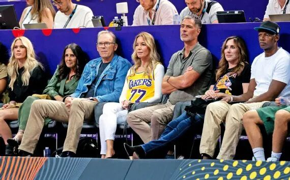 kaiyun中国官网-巴斯家族内斗背后的政治风向|詹姆斯|珍妮|湖人|ESPN|珍妮-巴斯_新浪体育_新浪新闻